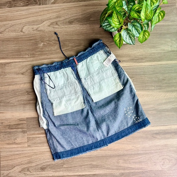 Pilcro and the Letterpress Embroidered Patchwork Washed Denim Mini Skirt Size M - Picture 15 of 16